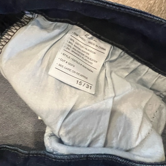 Barely worn KanCan Jeans - Picture 3 of 4